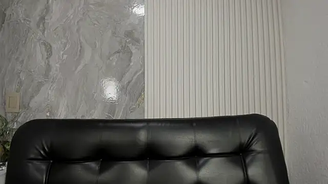luna_scarlet1 (F young) - show boobs  oil in boobs
