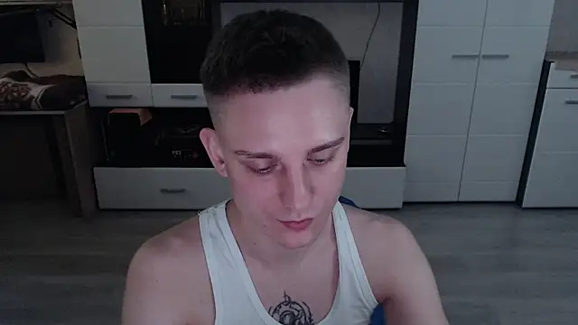 angryzan webcam