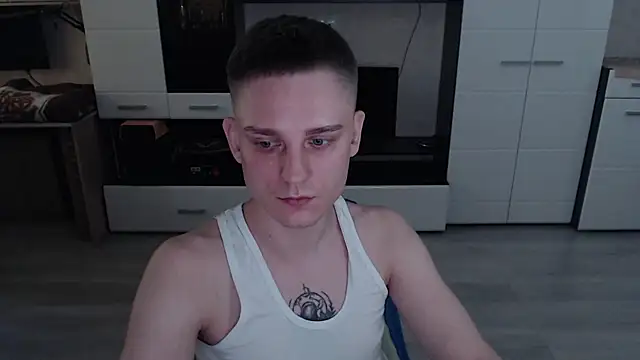angryzan webcam