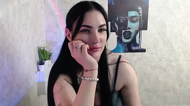 MisssShy_ webcam