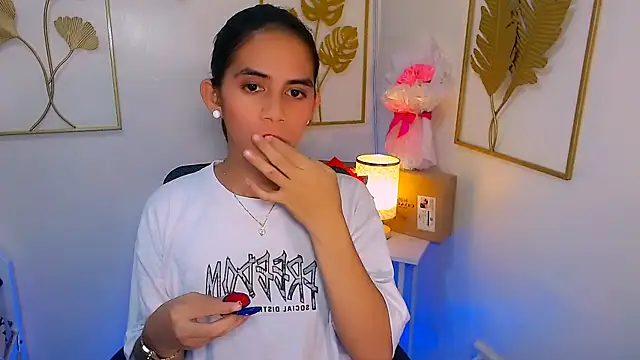 xPrecuioseChesca webcam