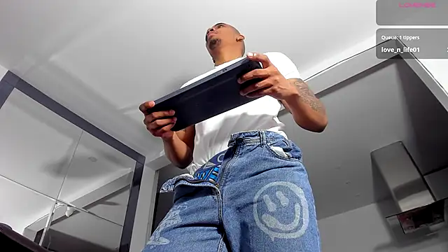 TROYWESLY- webcam