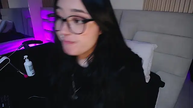 Miss_Loise webcam