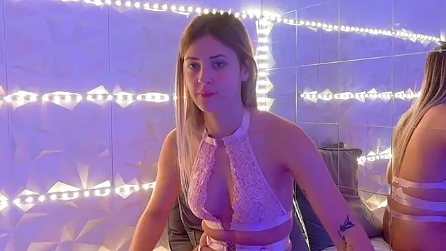 Aishha_ webcam