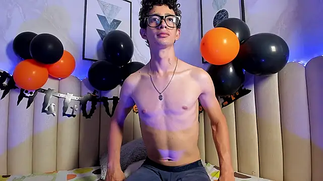 Sasha_Blazes webcam