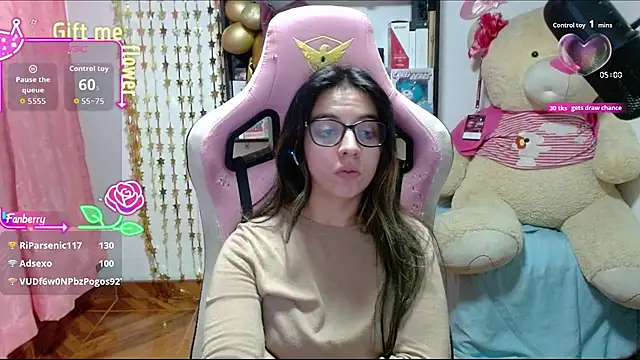 Maggie_Fox3 webcam