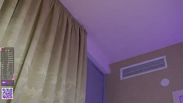 LiliBanger webcam