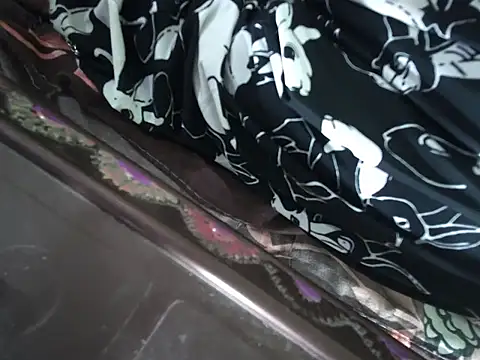kinjal_patel01 (F teen) - boobs oil show( 30 second )
