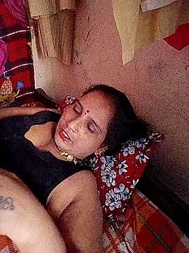 reemacouple007 webcam