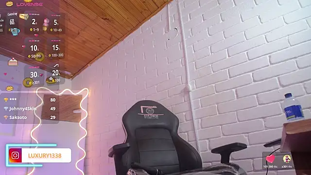 Luaxury_tay webcam