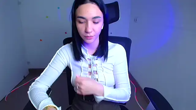 Bella_Night4 webcam
