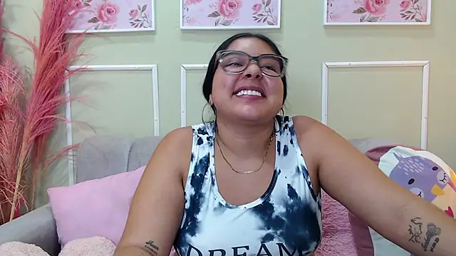 curvydelicios_zoe webcam