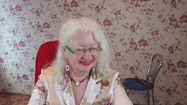 Maya_Mayflower webcam