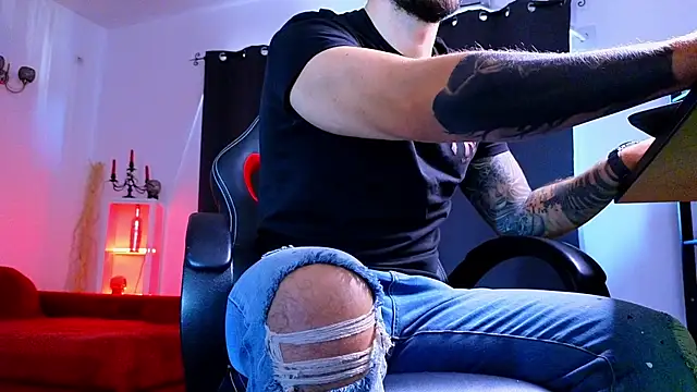 MightyAaron66 webcam