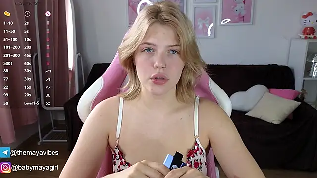 Maya_Rave webcam