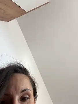 Playful_Amanda
