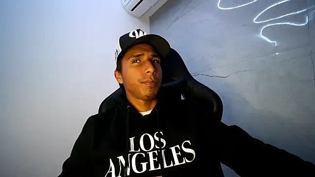 michaelhotbbc webcam