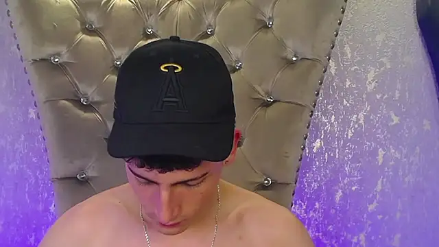 mateomitchell (M twink) - masturbation and oil