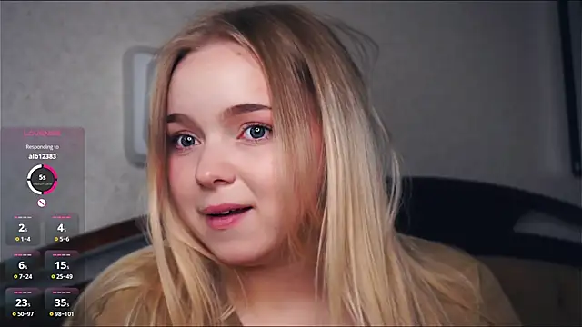 ZaraCreedon webcam