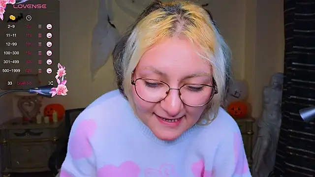 JuicyLullu webcam