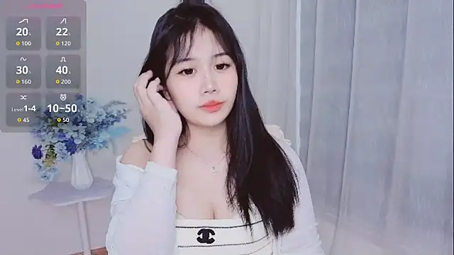 Crystal_Lea webcam
