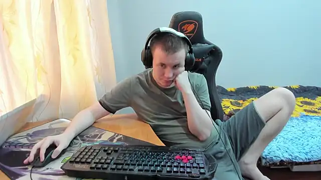 iliaskrislove - Iliaskrislove's free webcam