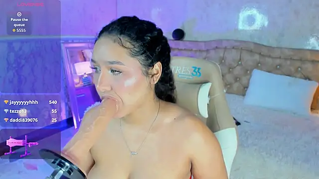KinkyWhitney webcam