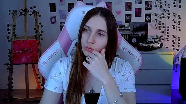 AliceCharmy webcam