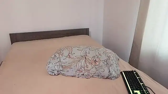 rosebelle11111 webcam