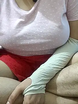 mallupriyapriya webcam