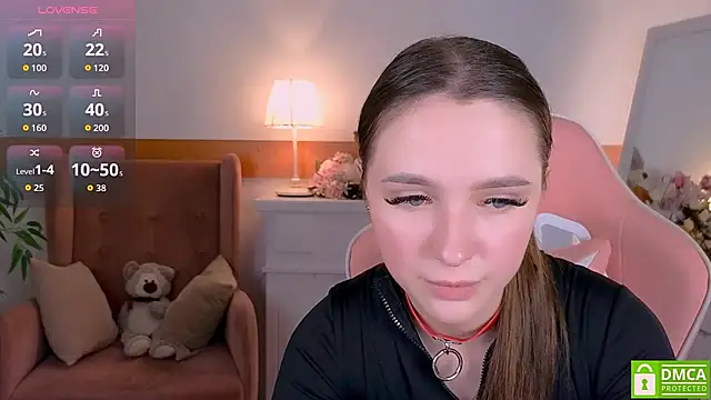 WildHoneyXO webcam