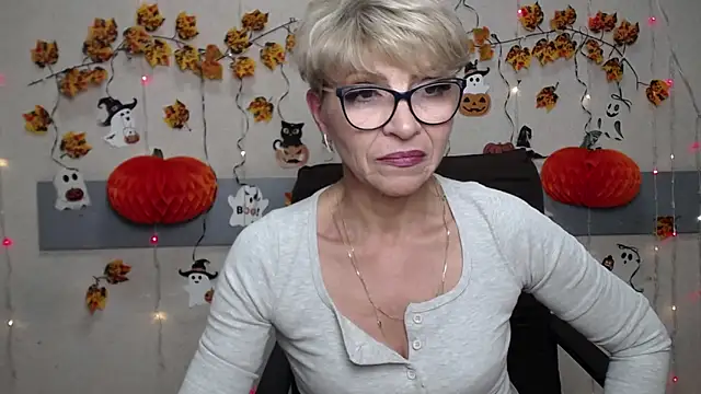EllaBonito webcam