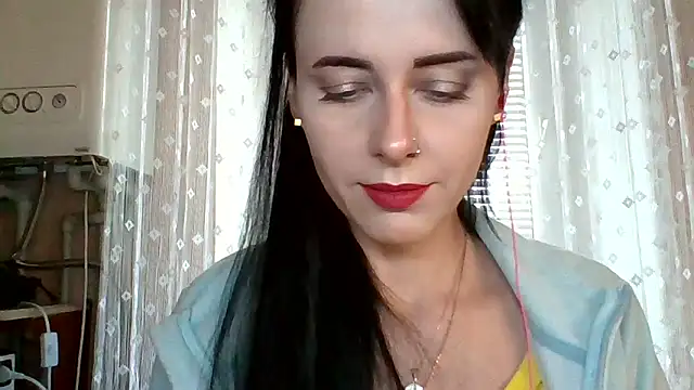 LuminousLady webcam