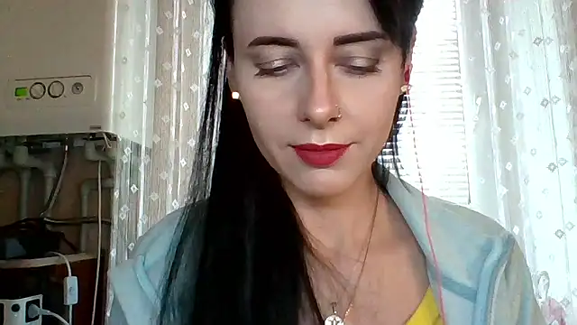 LuminousLady webcam