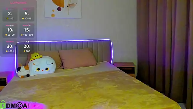 elle_one webcam