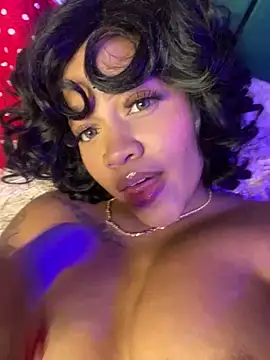 riri_brunnete webcam