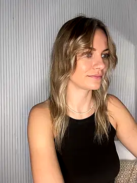 Milla__one webcam