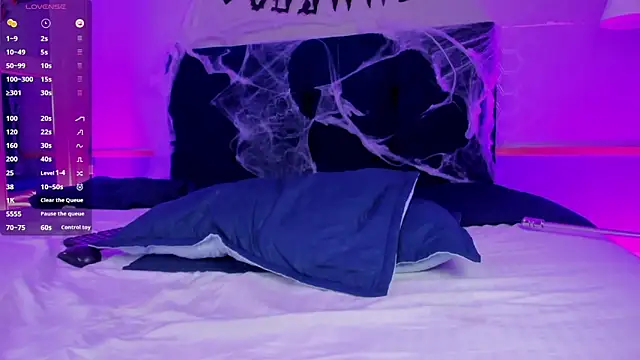 Leo_Savage_ webcam