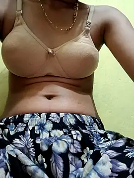 Hot-priya77