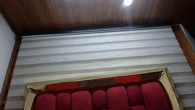 lola_warner webcam