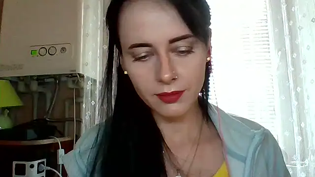 LuminousLady webcam