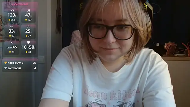 LolaWEI webcam