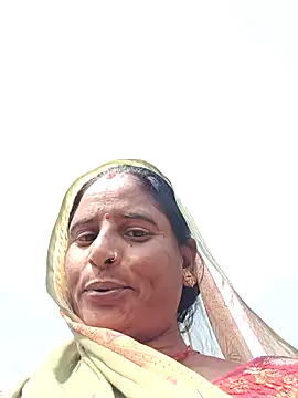 Mamta_cut25A webcam
