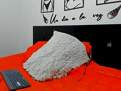 Allison_21_ webcam