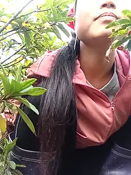clara-cute webcam