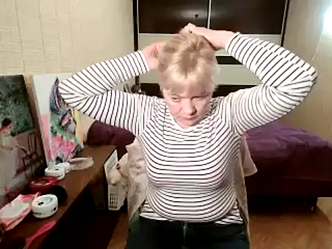 Lia_Laguna77 webcam