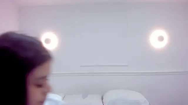 mary_suarez webcam