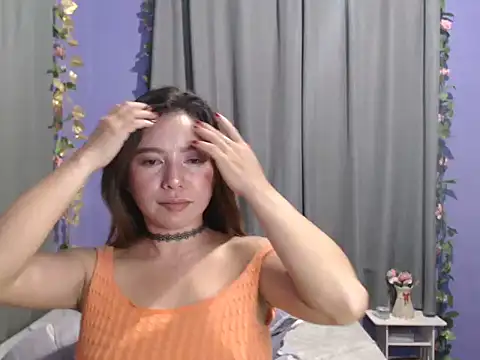 hotasianpinky webcam