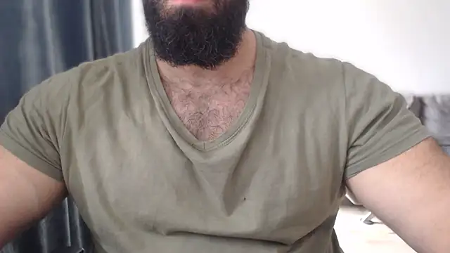 hugemachohandsome