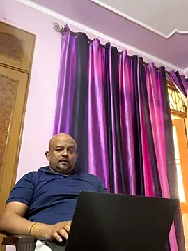 Dick_6inches_Delhi webcam
